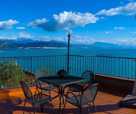 Bed and Breakfast Il Glicine Cetara Exterior foto