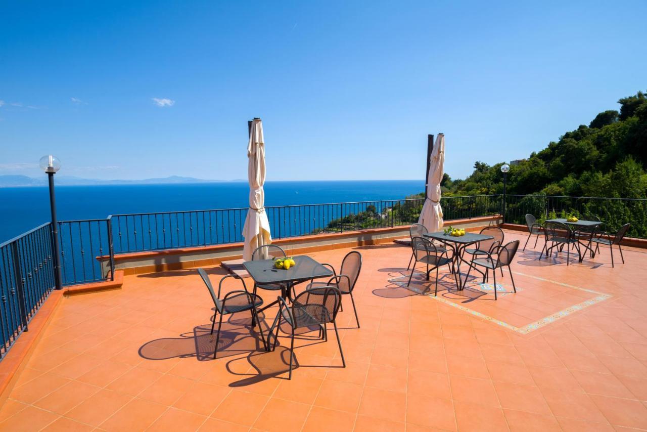 Bed and Breakfast Il Glicine Cetara Exterior foto