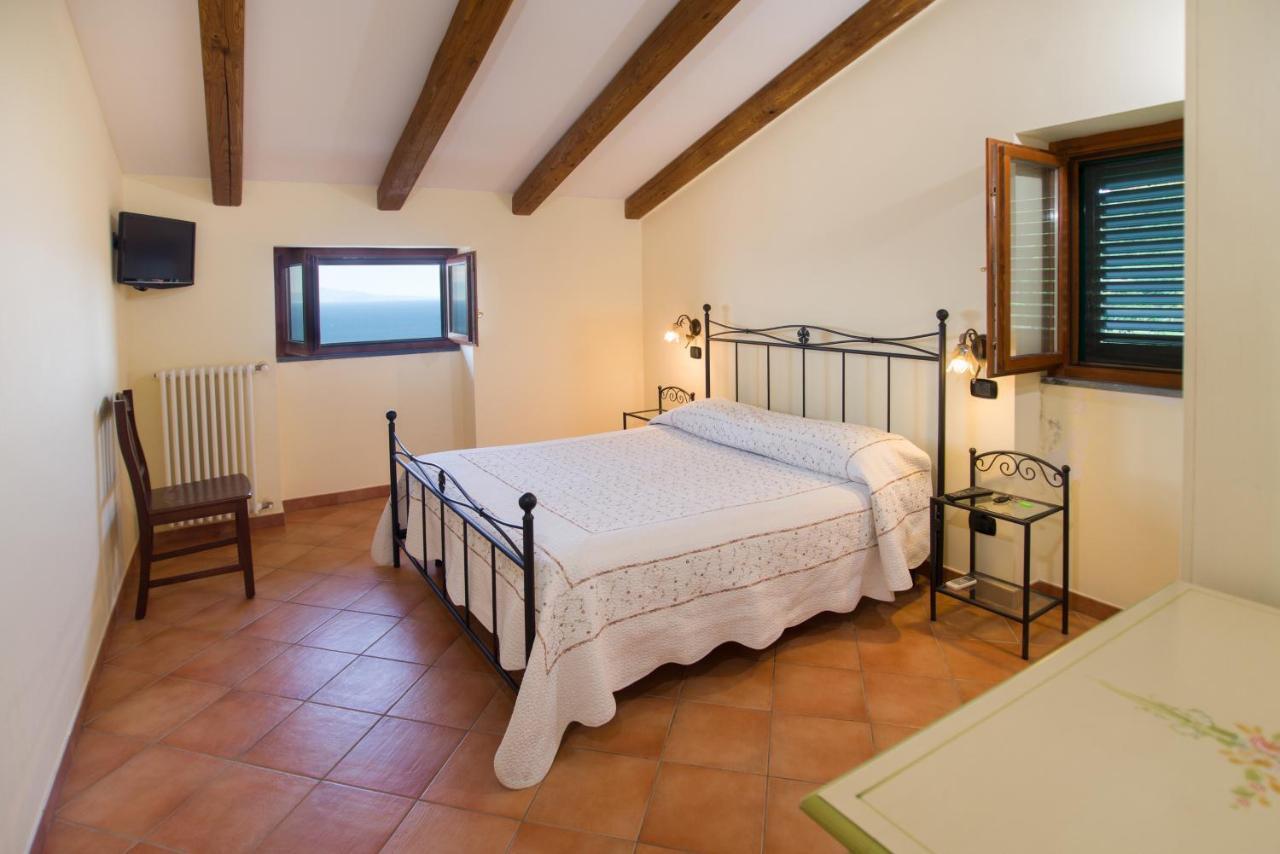 Bed and Breakfast Il Glicine Cetara Exterior foto