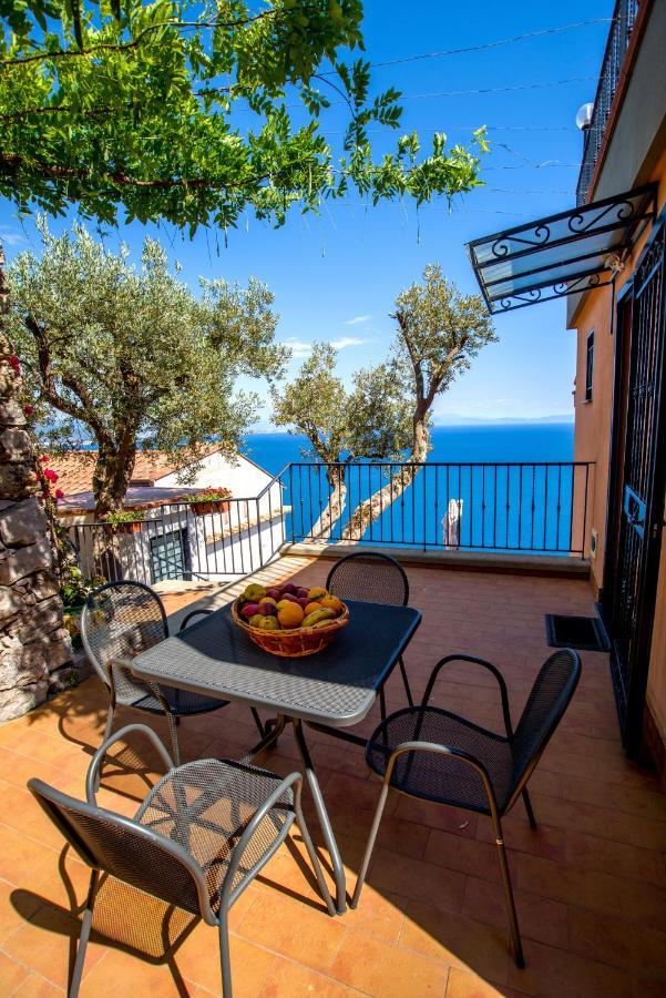 Bed and Breakfast Il Glicine Cetara Exterior foto